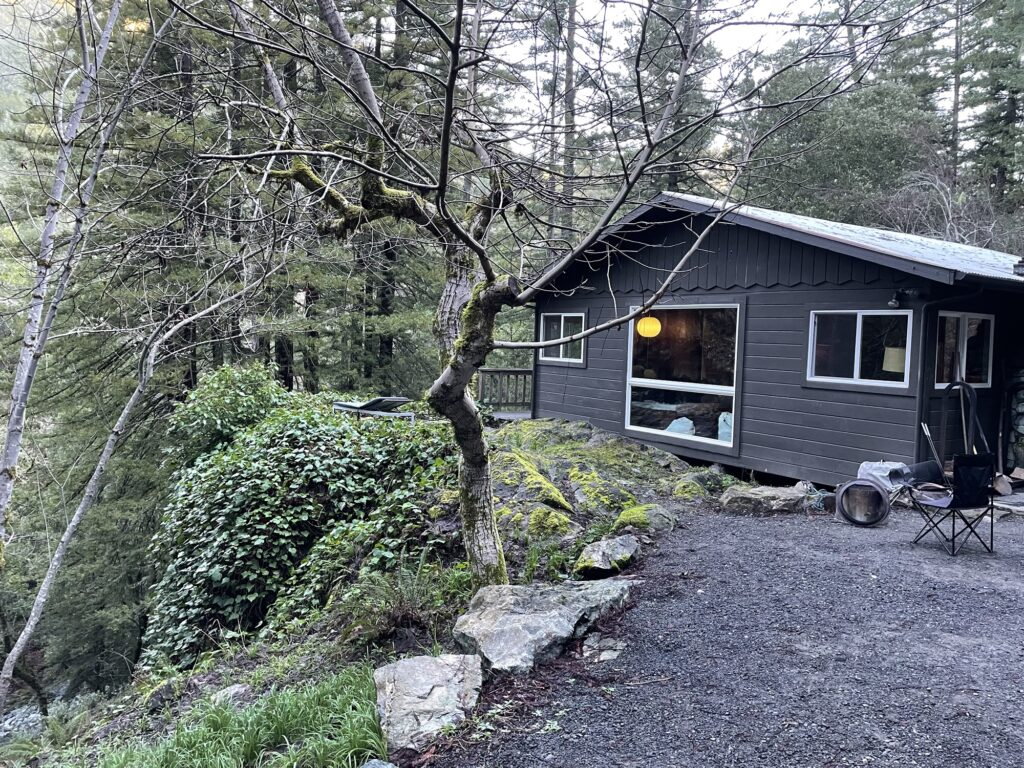 VRBO rental cabin in the California redwoods